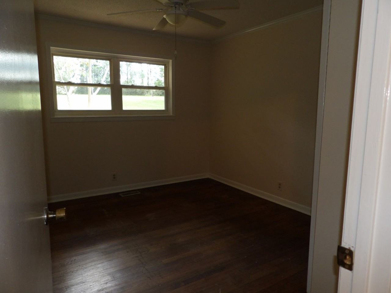 103 Reese St - Photo 7 of 14