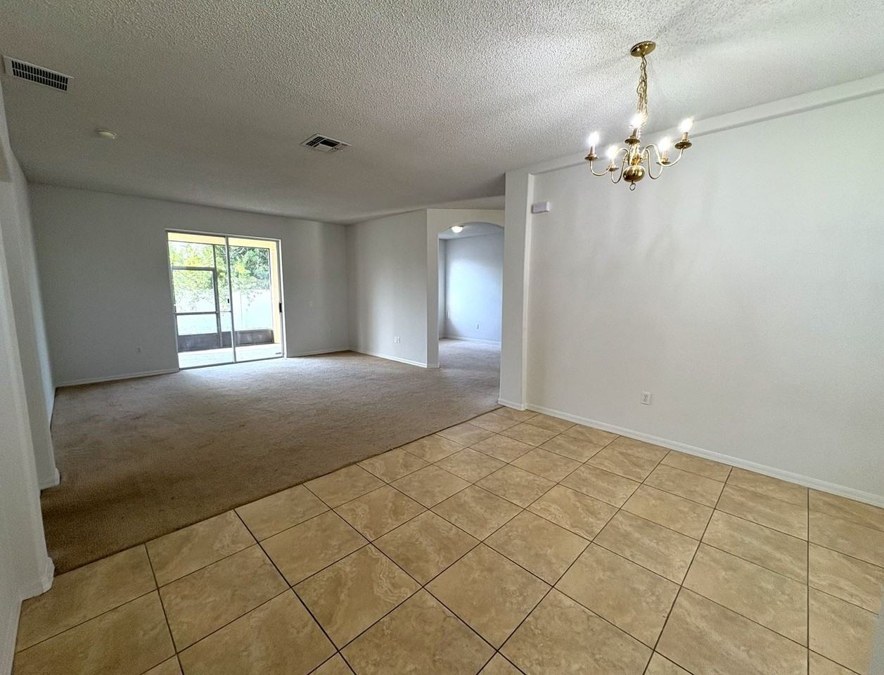 10 Coventry Ct - Photo 3 of 18