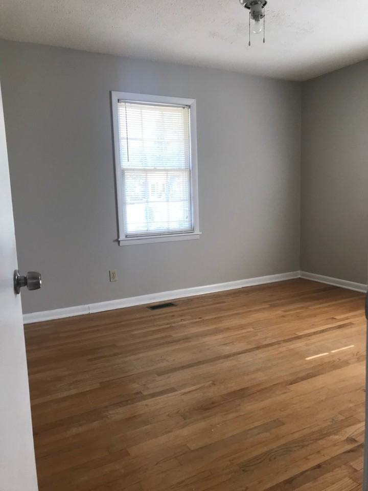 5947 Lexington Dr - Photo 5 of 6