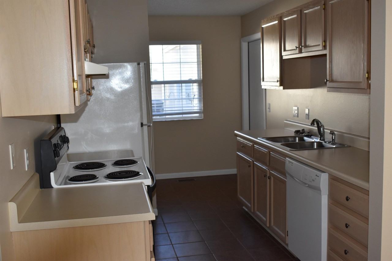 2923 Bluff Ridge Dr #1 - Photo 6 of 8