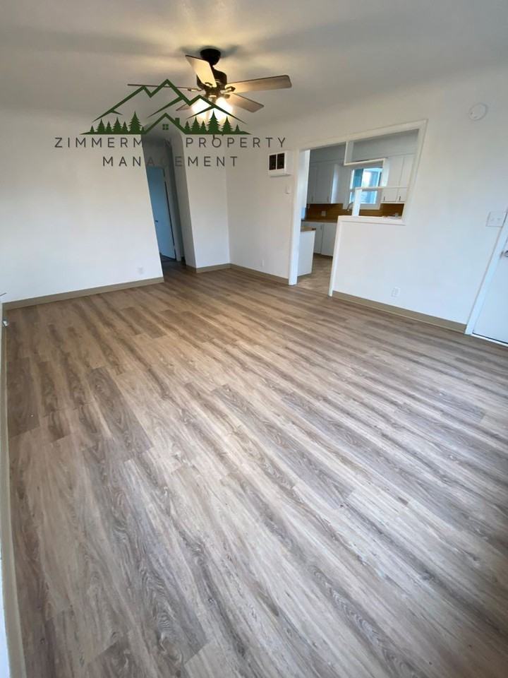 2128 Centennial Blvd - Photo 3 of 16