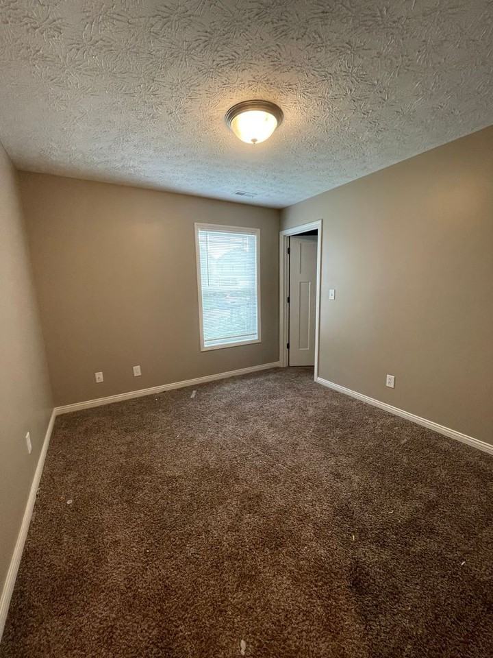 3950 Austrian Ct - Photo 7 of 18
