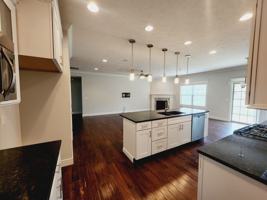 featured image of 5040 E Hedgerow Dr