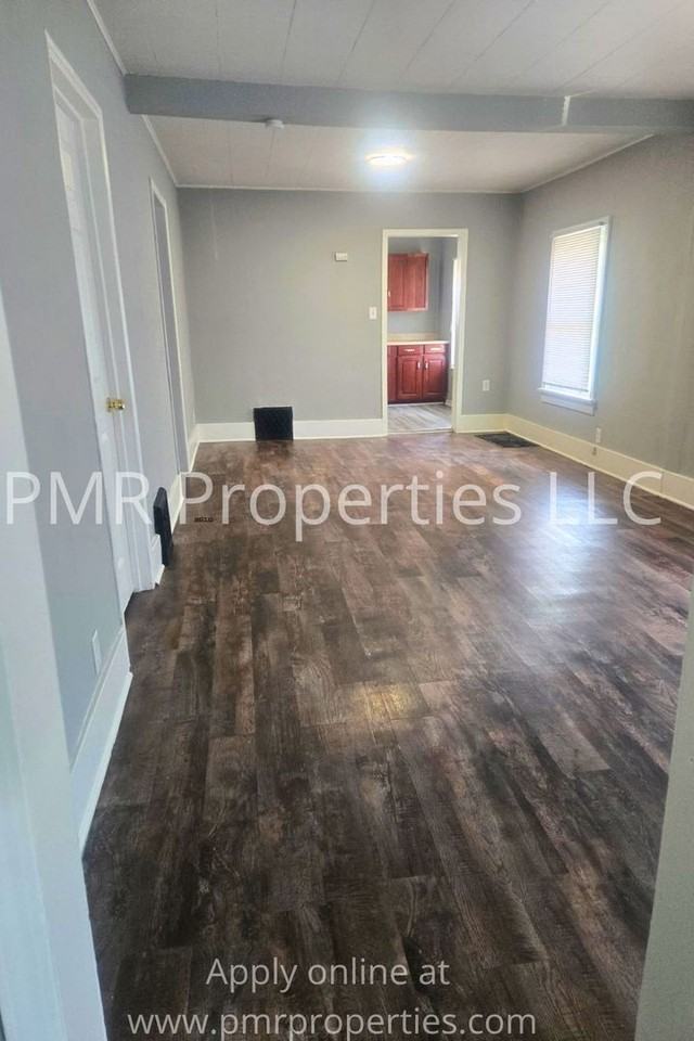 2201 5th Ave - Photo 3 of 9