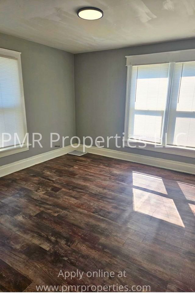 421 N 7th St - Photo 5 of 9