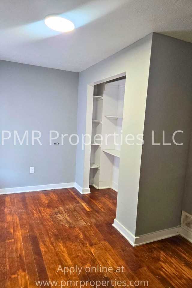 321 Voorhis St - Photo 7 of 9
