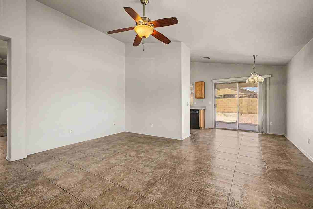 8904 W Edgemont Ave - Photo 4 of 26