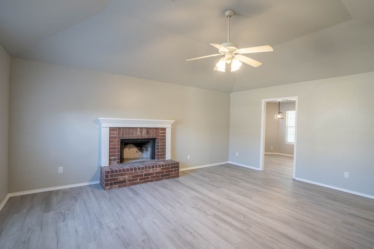 5183 S 34th West Ave - Photo 4 of 20