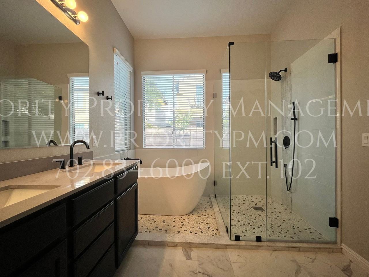 9052 Wolf Dancer Ave - Photo 6 of 10