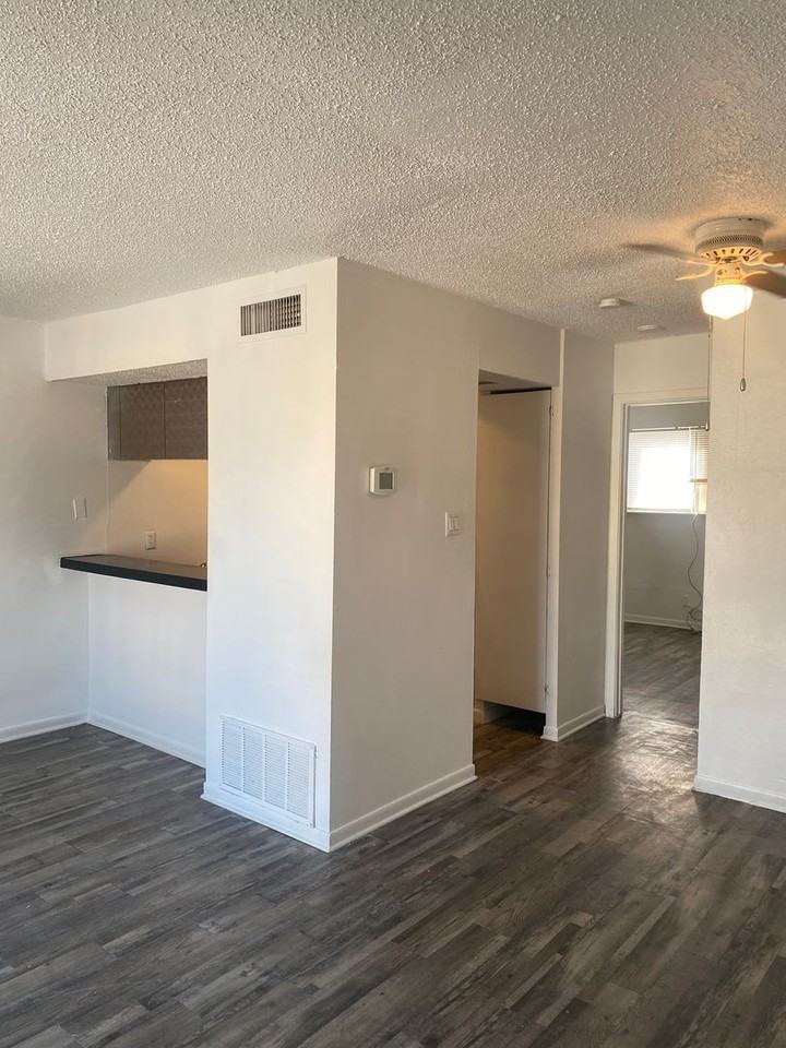 208 Victor St #22 - Photo 2 of 7