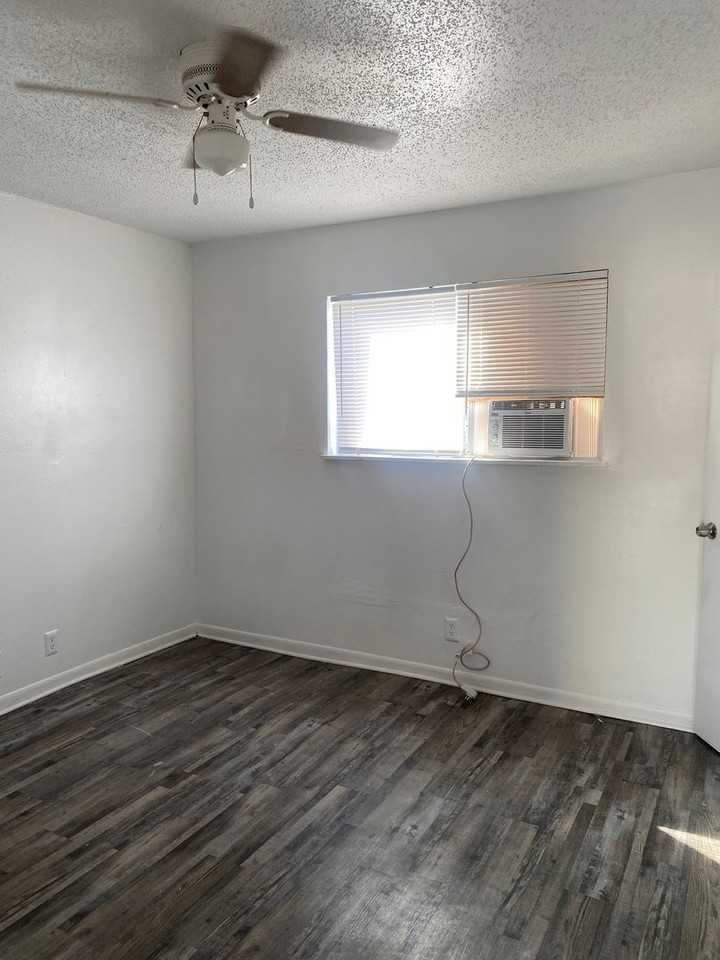 208 Victor St #22 - Photo 6 of 7