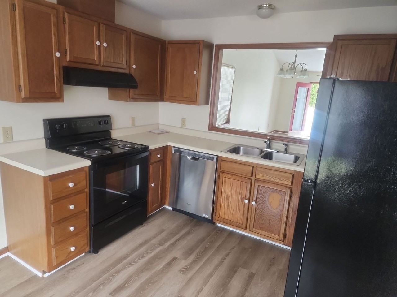 3505 Lake Woodard Dr - Photo 2 of 6