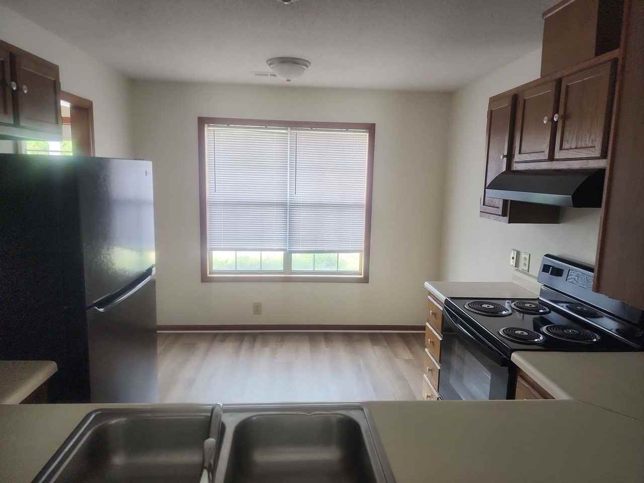 3505 Lake Woodard Dr - Photo 3 of 6