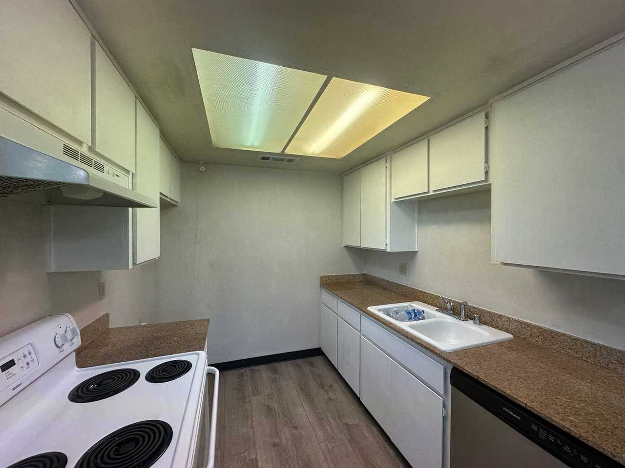 495 Cherry Ln - Photo 2 of 8