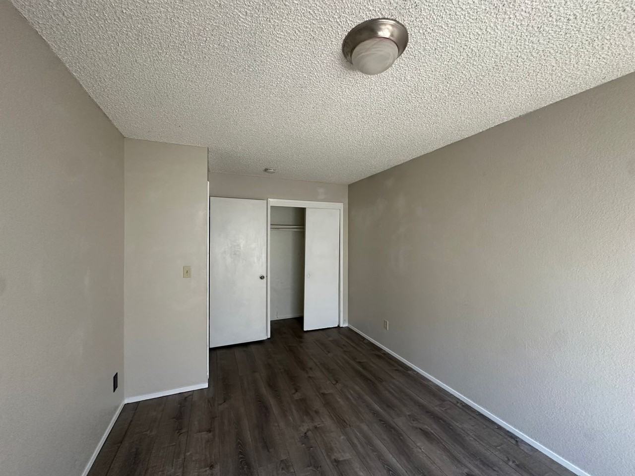 495 Cherry Ln - Photo 5 of 8