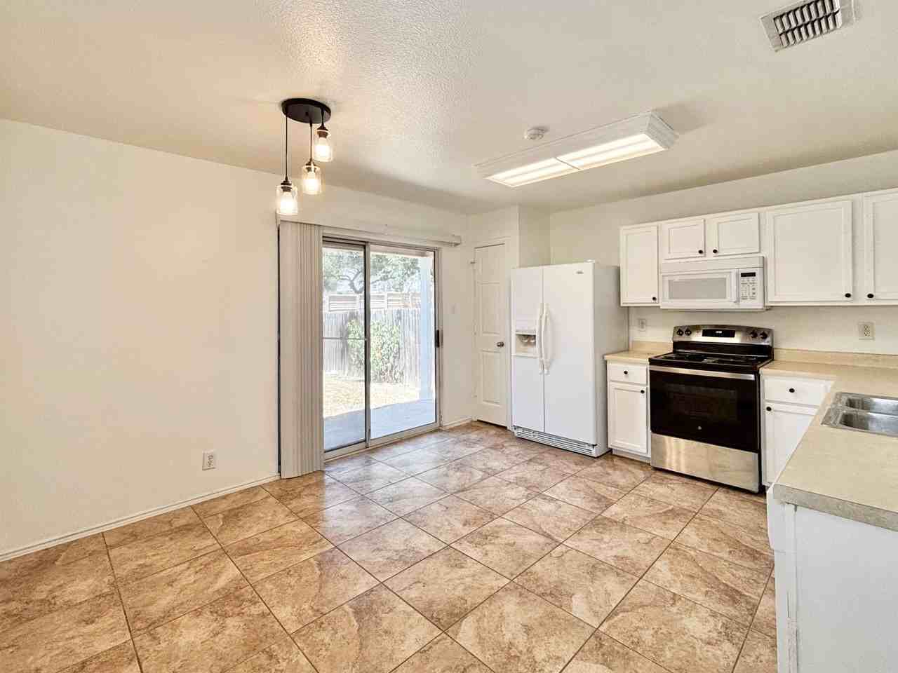 25347 Longbranch Run - Photo 5 of 17