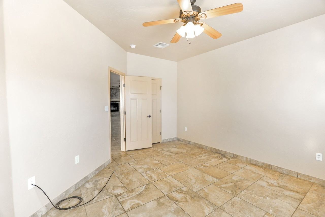 479 San Simon Dr - Photo 4 of 26