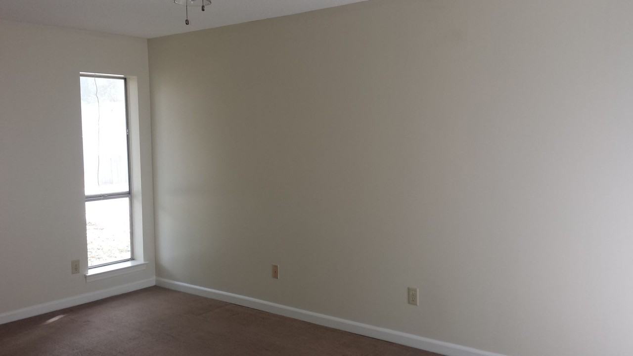 4311 Hunt Cliff Trce - Photo 4 of 8