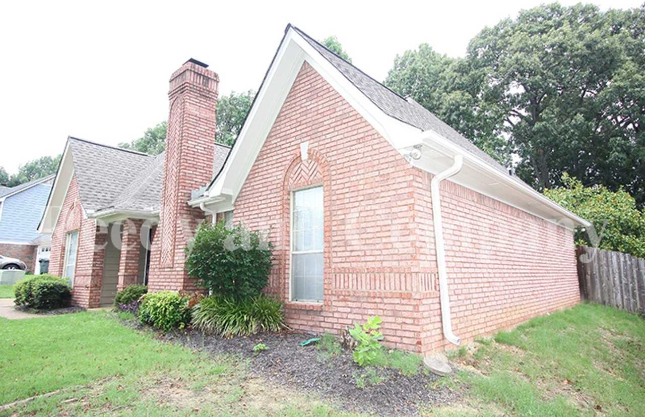 6612 Dawnhill Rd - Photo 3 of 23