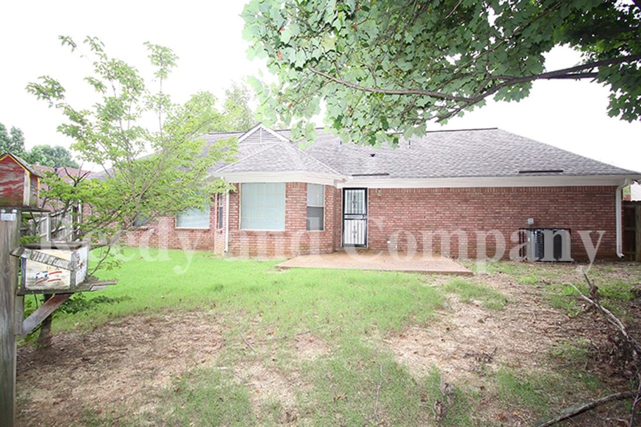 6612 Dawnhill Rd - Photo 4 of 23