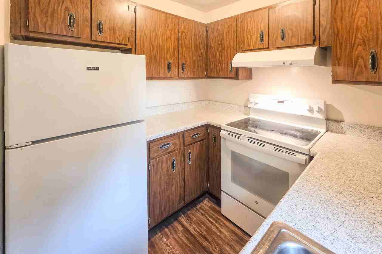 1001 Flanders Ln - Photo 3 of 19