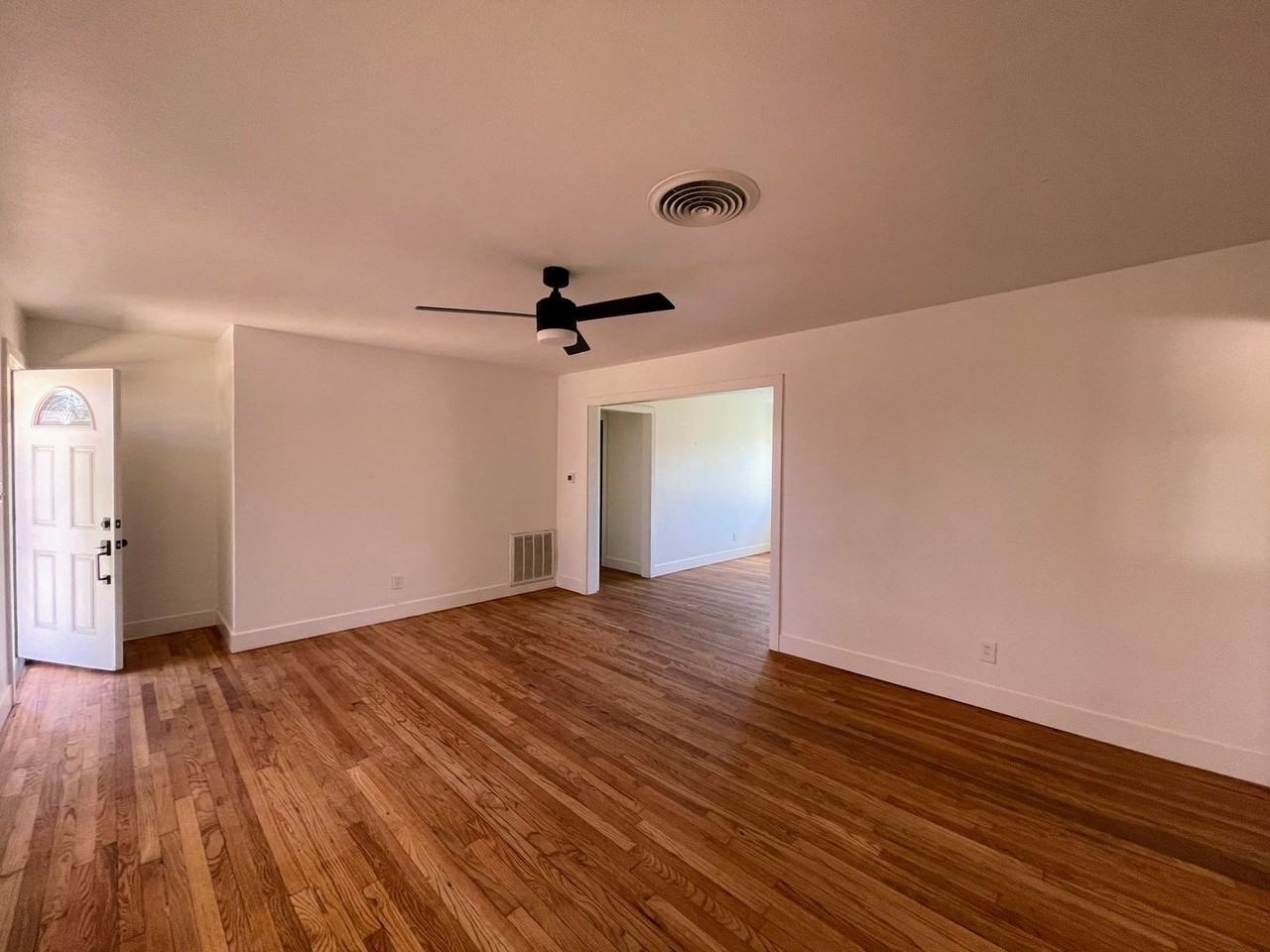 207 N 17th St - Photo 3 of 16