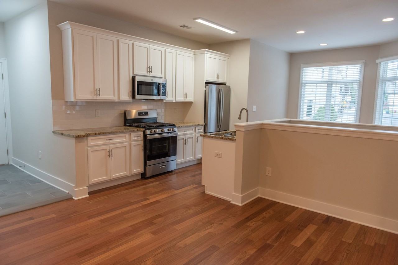 152 Witherspoon St - Photo 7 of 16