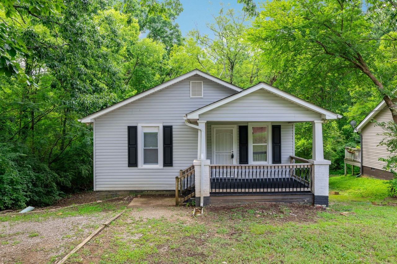 4802 Oakland Ave - Photo 2 of 24