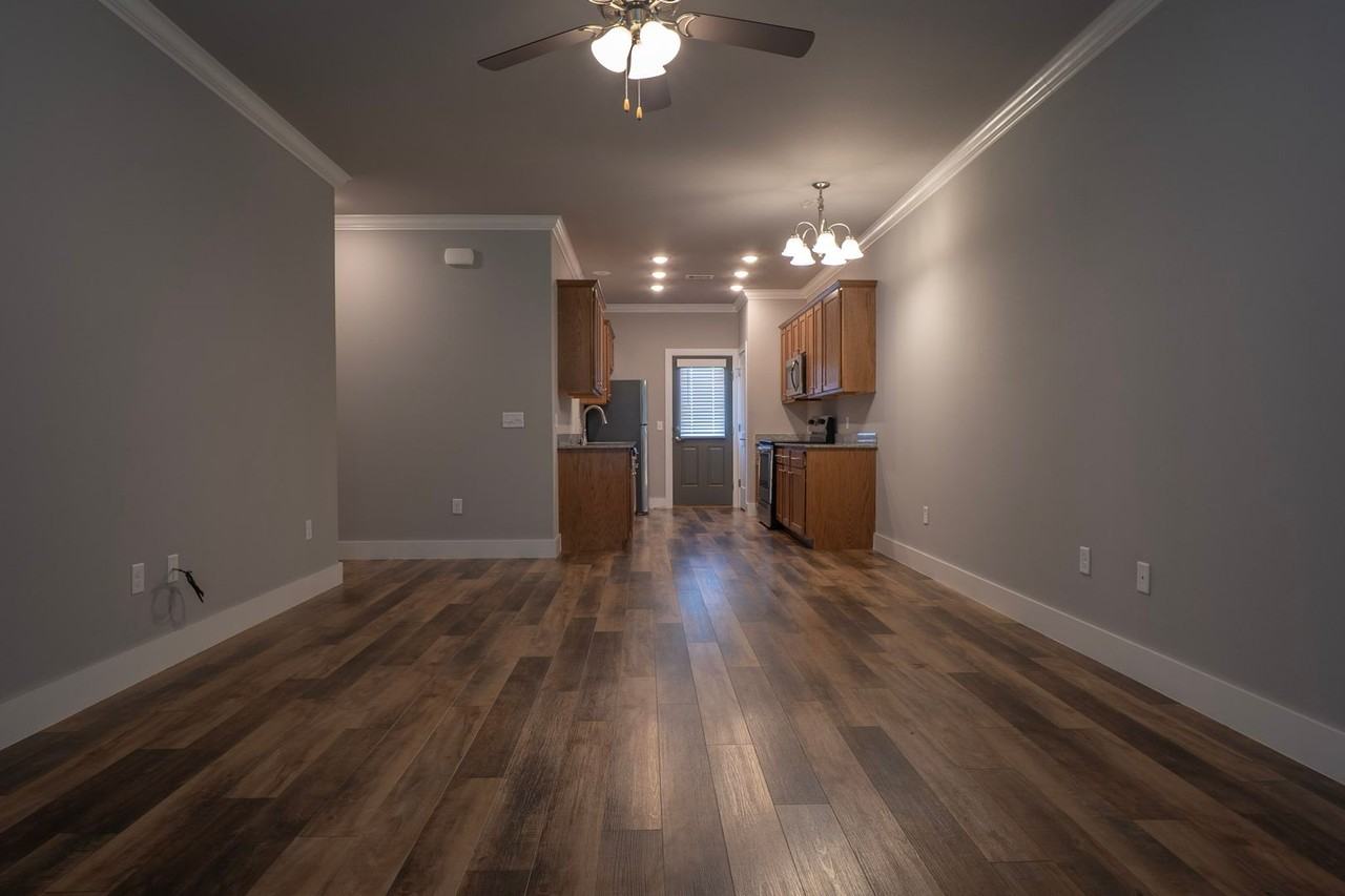 1915 Booker Cir - Photo 5 of 22