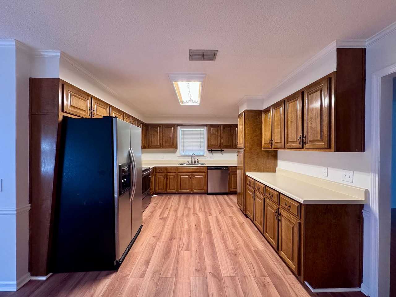 1310 Old Summerville Rd Nw - Photo 2 of 10