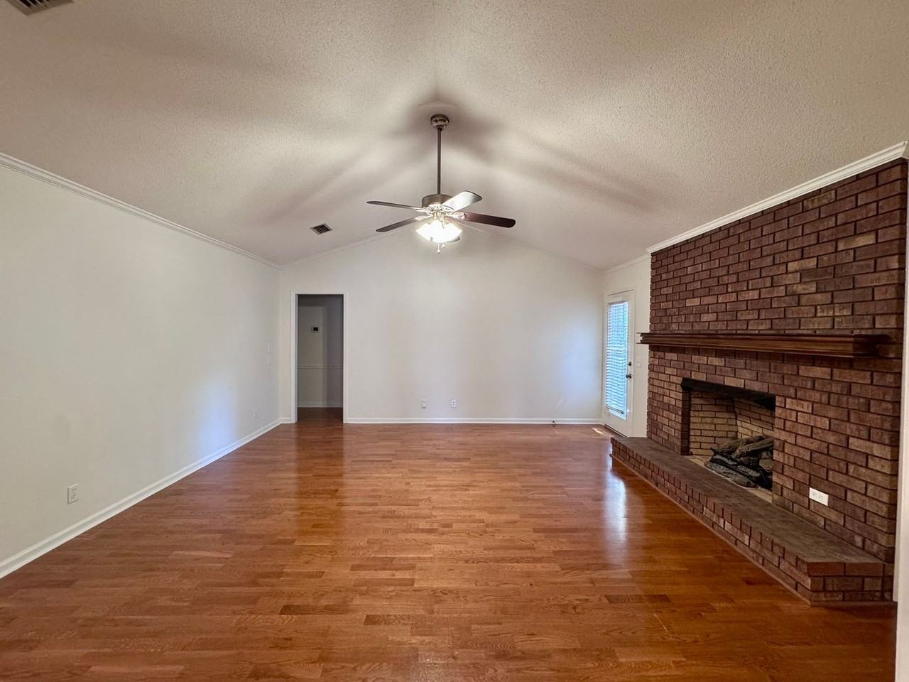 1310 Old Summerville Rd Nw - Photo 5 of 10