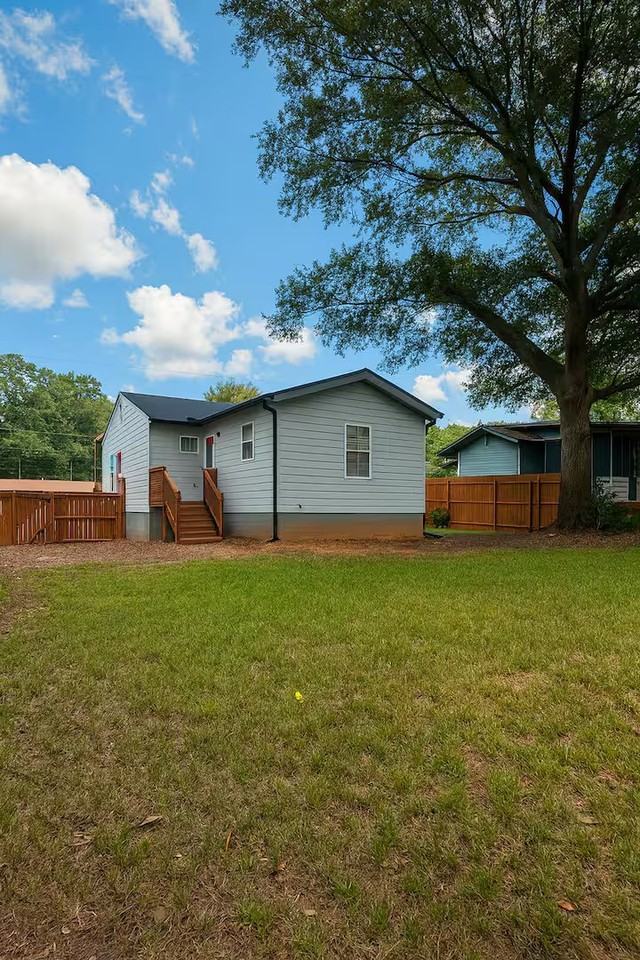 521 Granade Dr - Photo 3 of 19