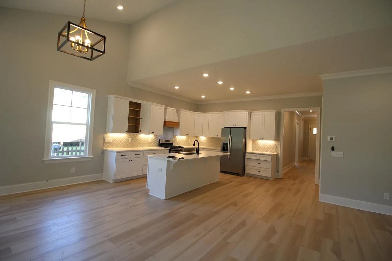 1028 Phelps West Rd - Photo 7 of 24