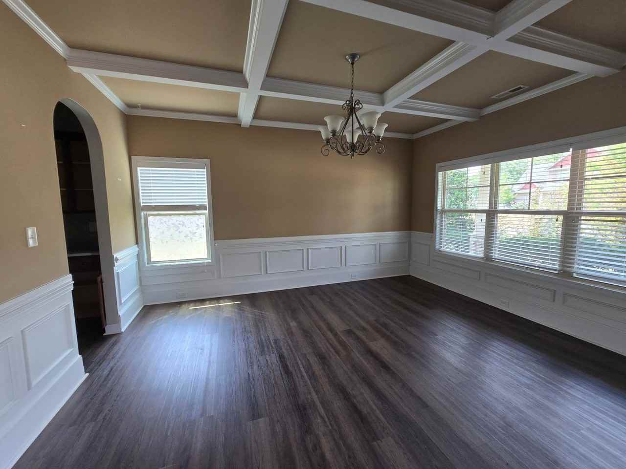 2111 Yates Ranch Rd - Photo 2 of 38