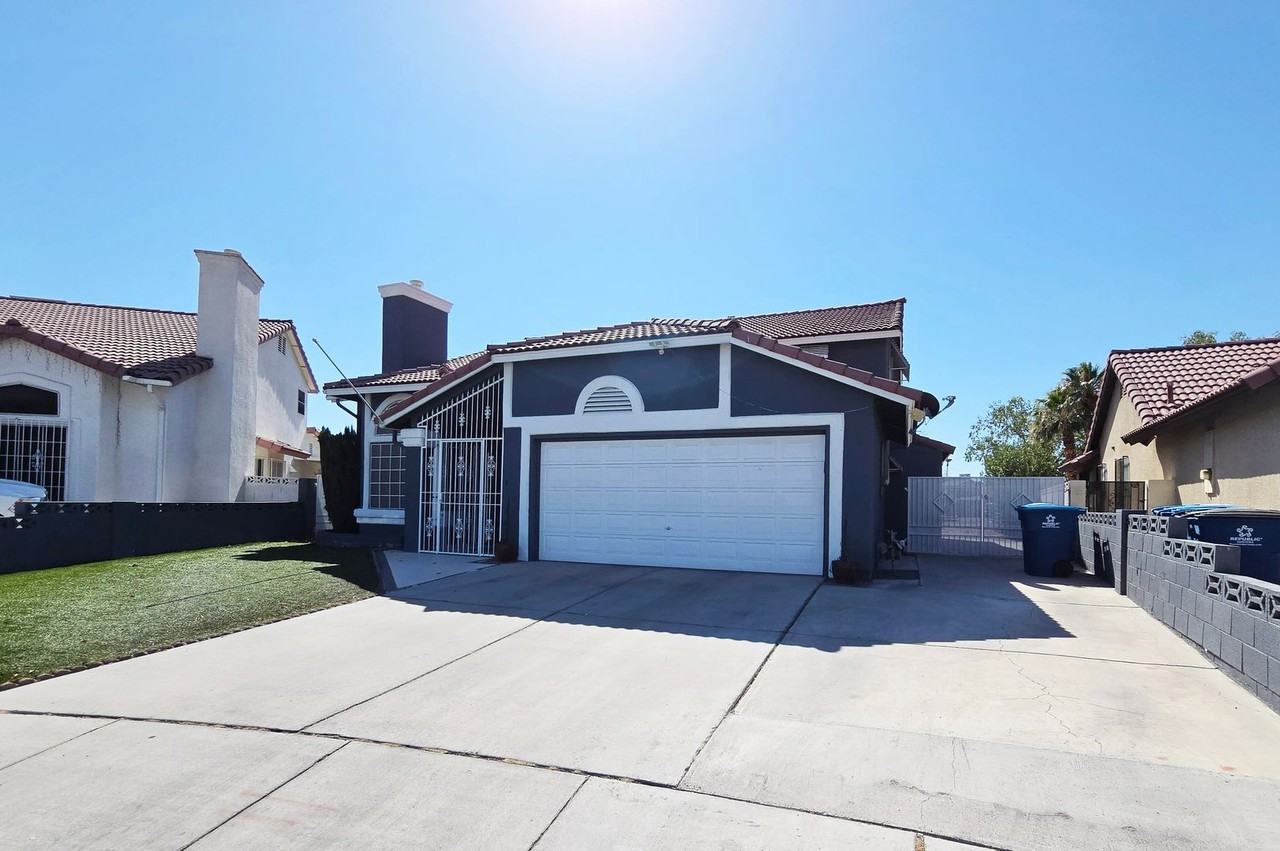4028 Zapotec Way - Photo 3 of 50