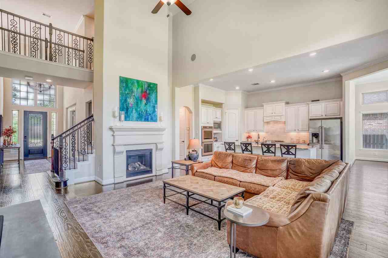 6318 Sunstone Falls Ln - Photo 6 of 29