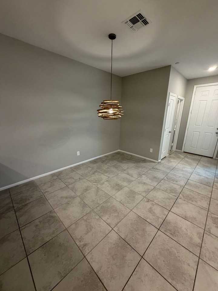 916 Riggs Flats Ave - Photo 7 of 40