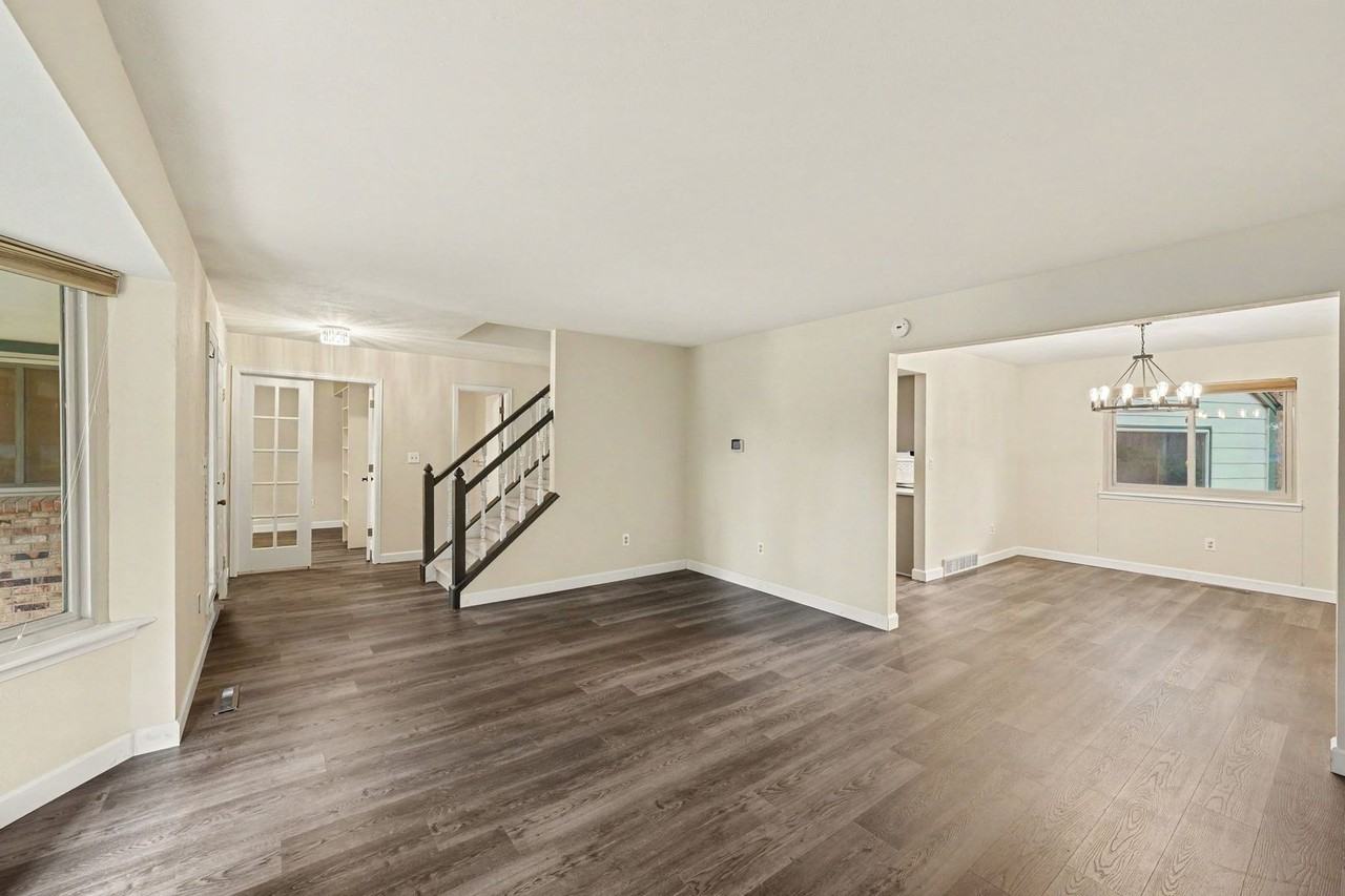 7980 S Harrison Cir - Photo 3 of 25