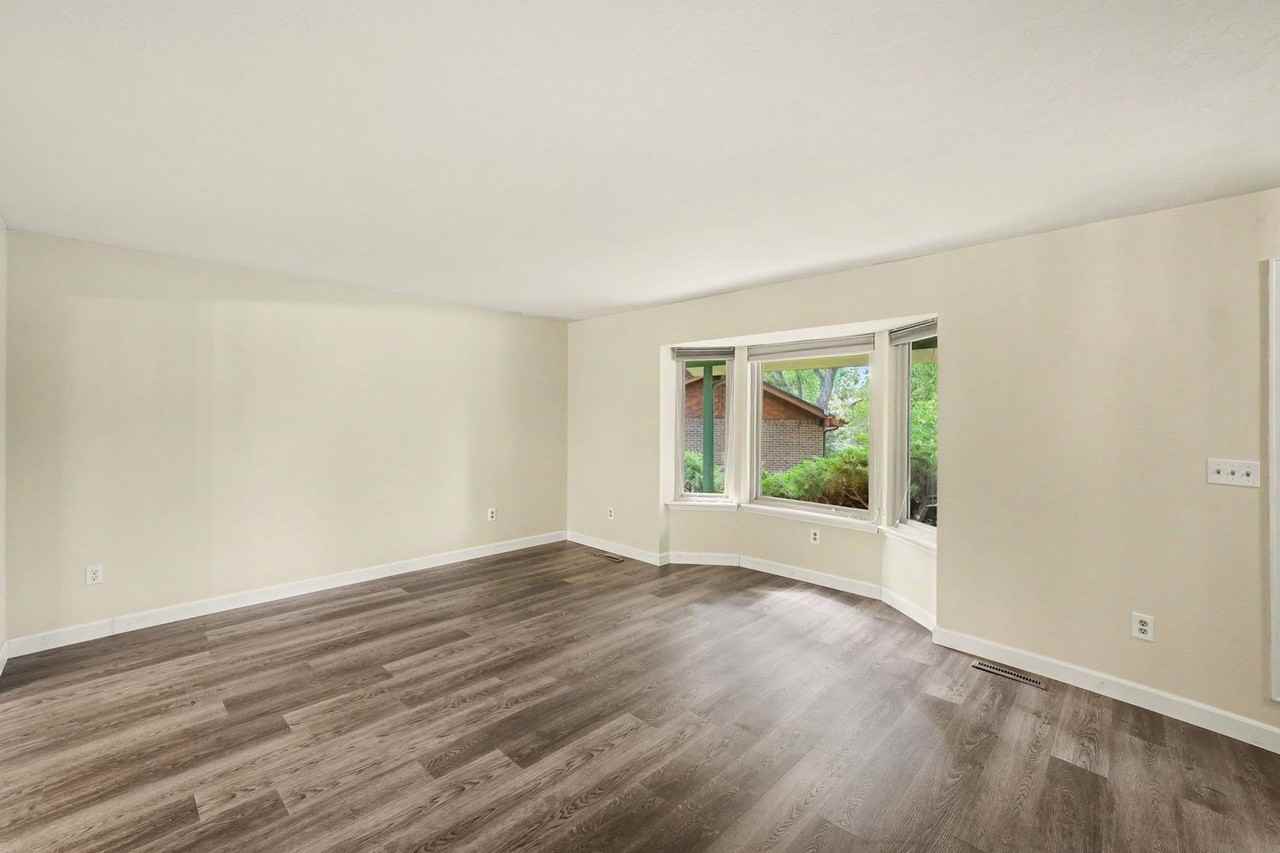 7980 S Harrison Cir - Photo 4 of 25
