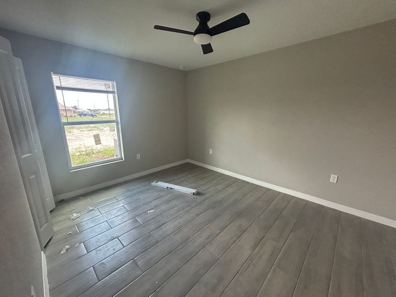 3200 Nw 4th Pl - Photo 5 of 10