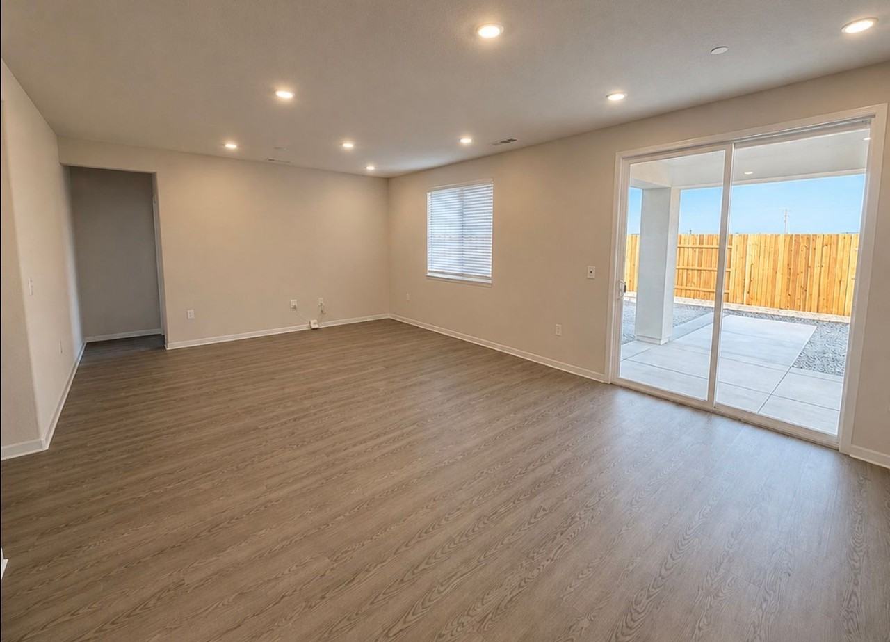 3941 Slab St - Photo 4 of 13