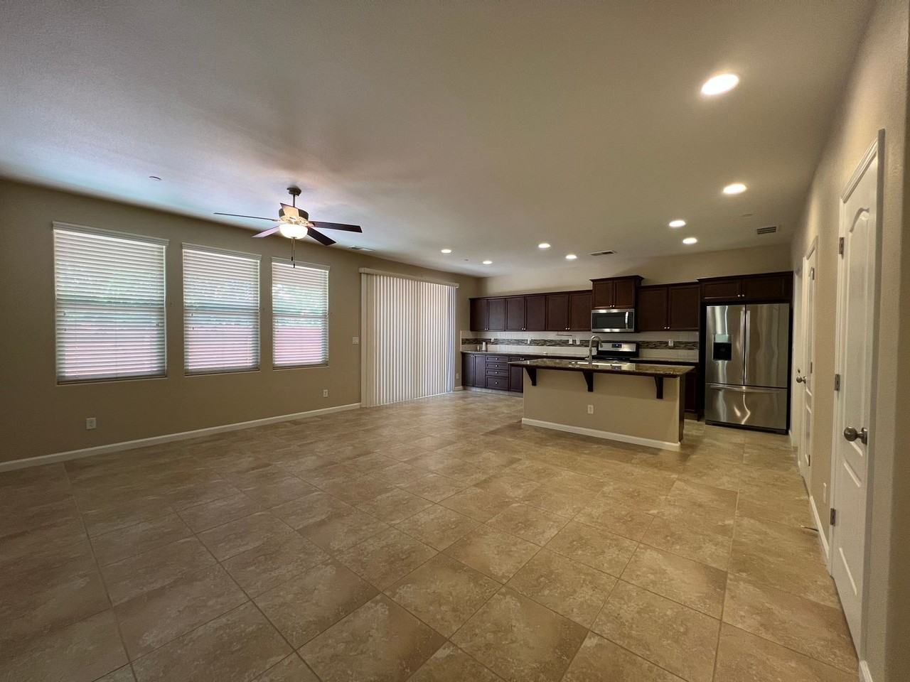 3449 Sussex Ave - Photo 3 of 29