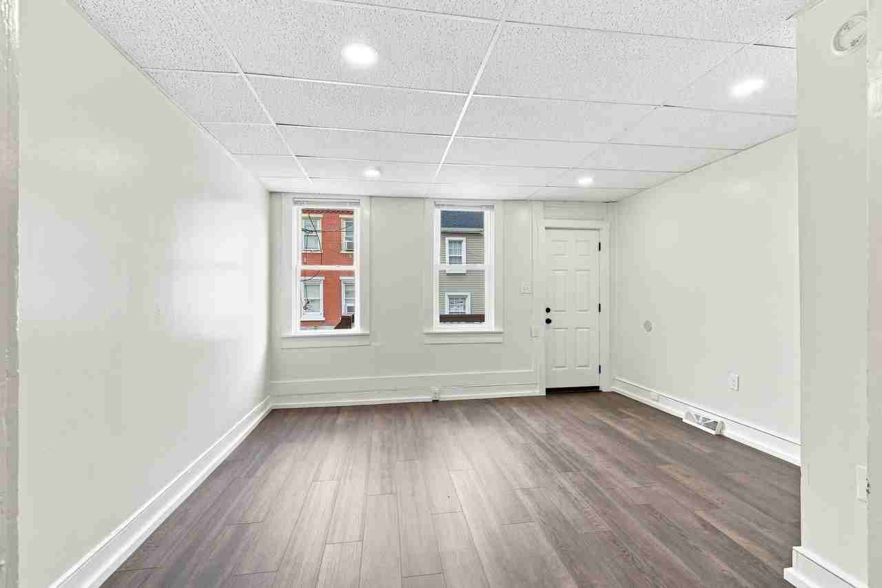 405 Beaver St - Photo 6 of 43