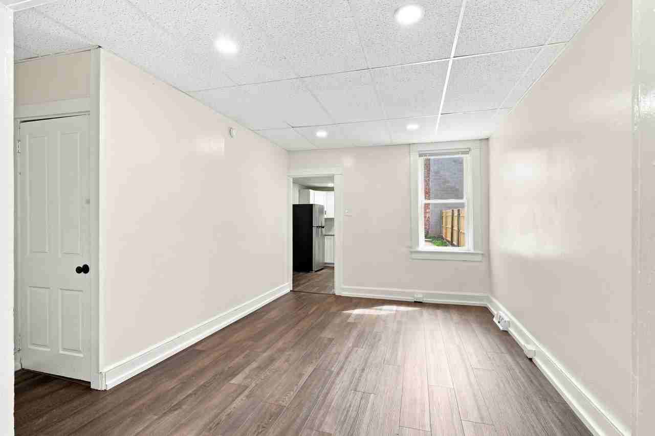 405 Beaver St - Photo 7 of 43