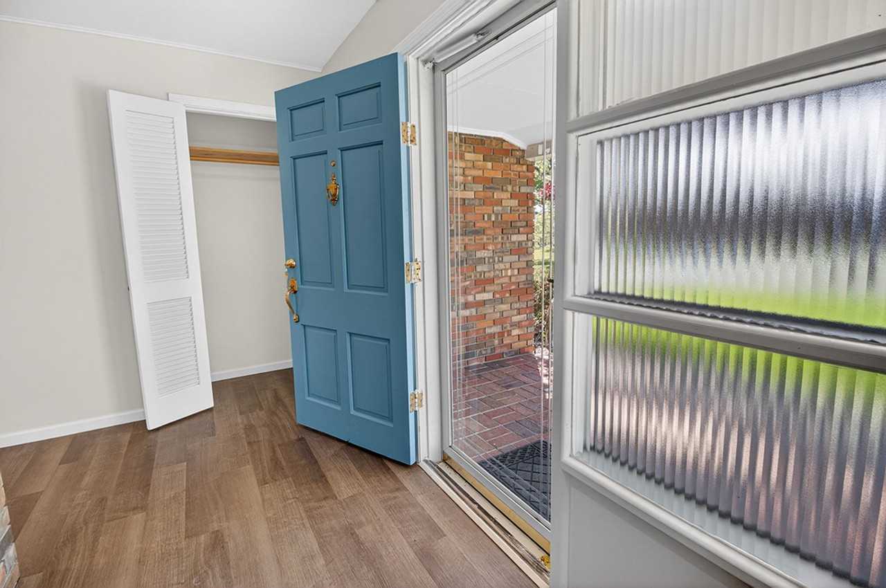 1022 Queen Ann Dr - Photo 4 of 50