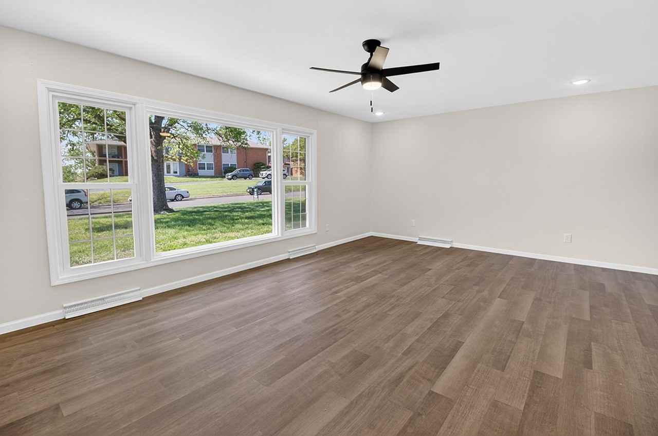 1022 Queen Ann Dr - Photo 7 of 50