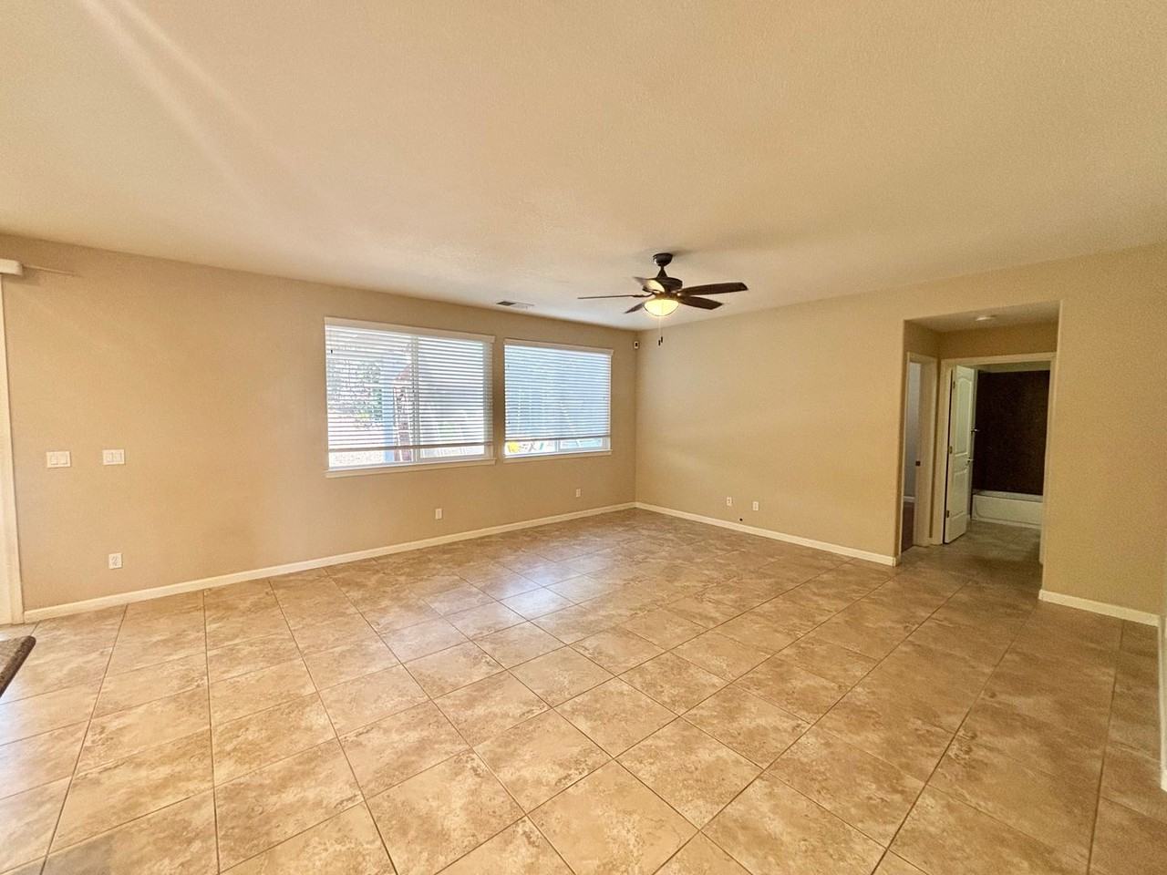 12011 Country Garden Dr - Photo 6 of 27