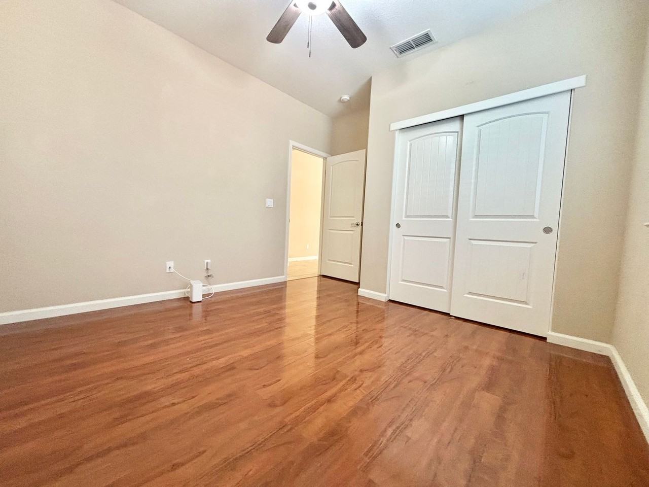 12011 Country Garden Dr - Photo 7 of 27