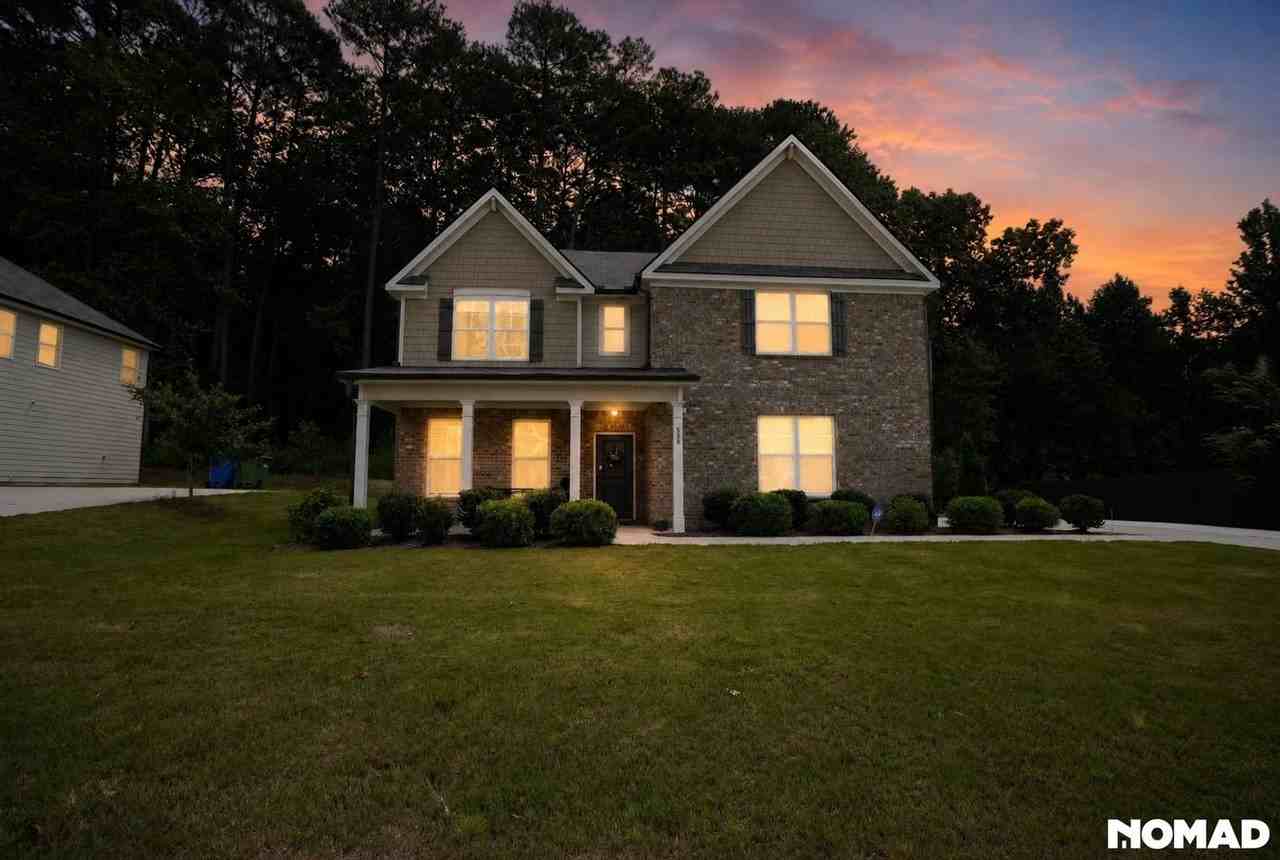 538 Hancock Dr Se - Photo 2 of 38