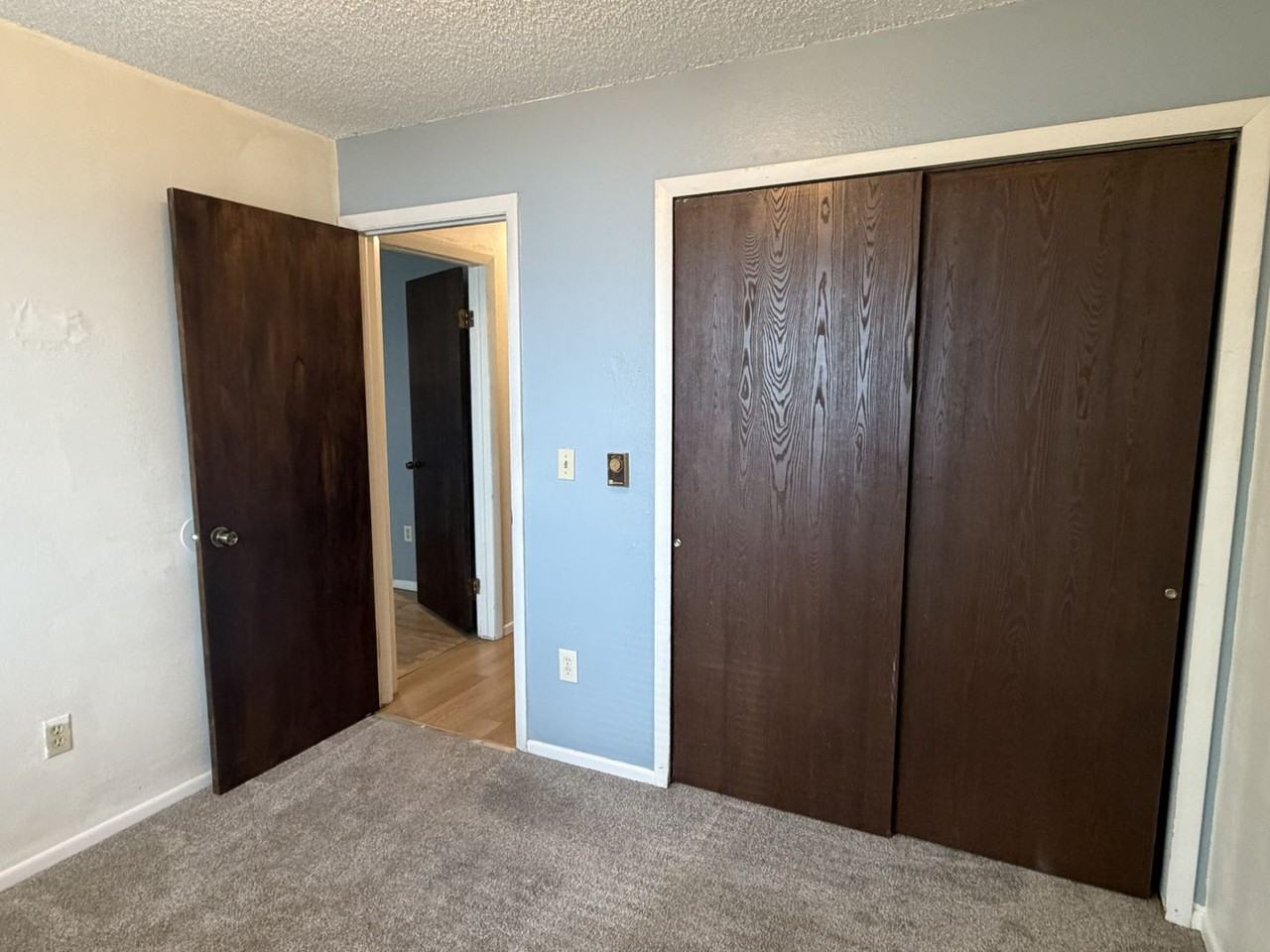 1209 W Plum St Apt B6 - Photo 7 of 10